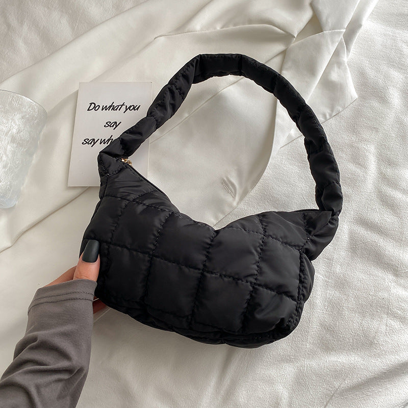Fashionable Shoulder Bag Trendy Pleated Cloud-Shaped Handbag for Women