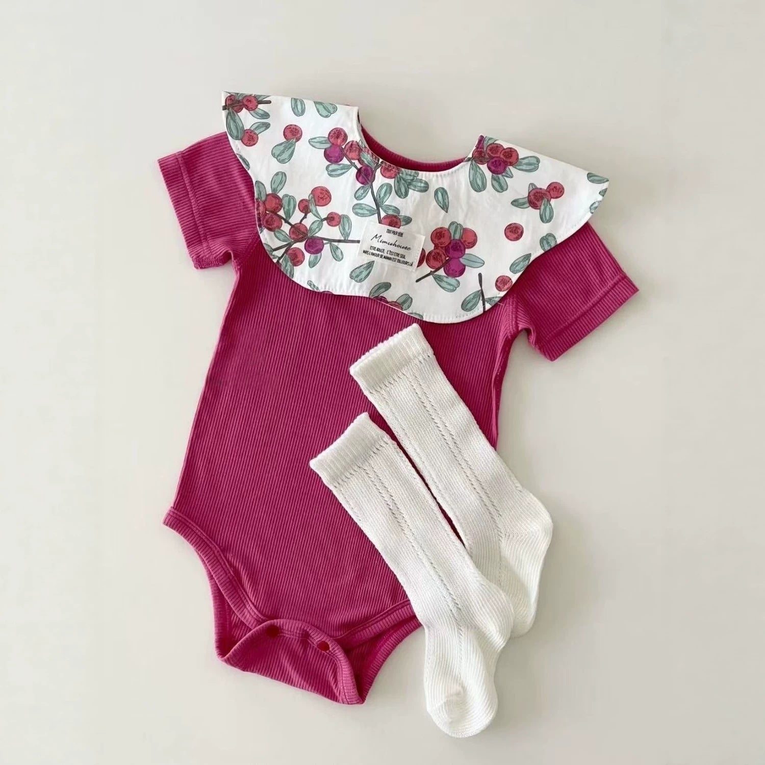 Breathable And Comfortable Newborn Onesie