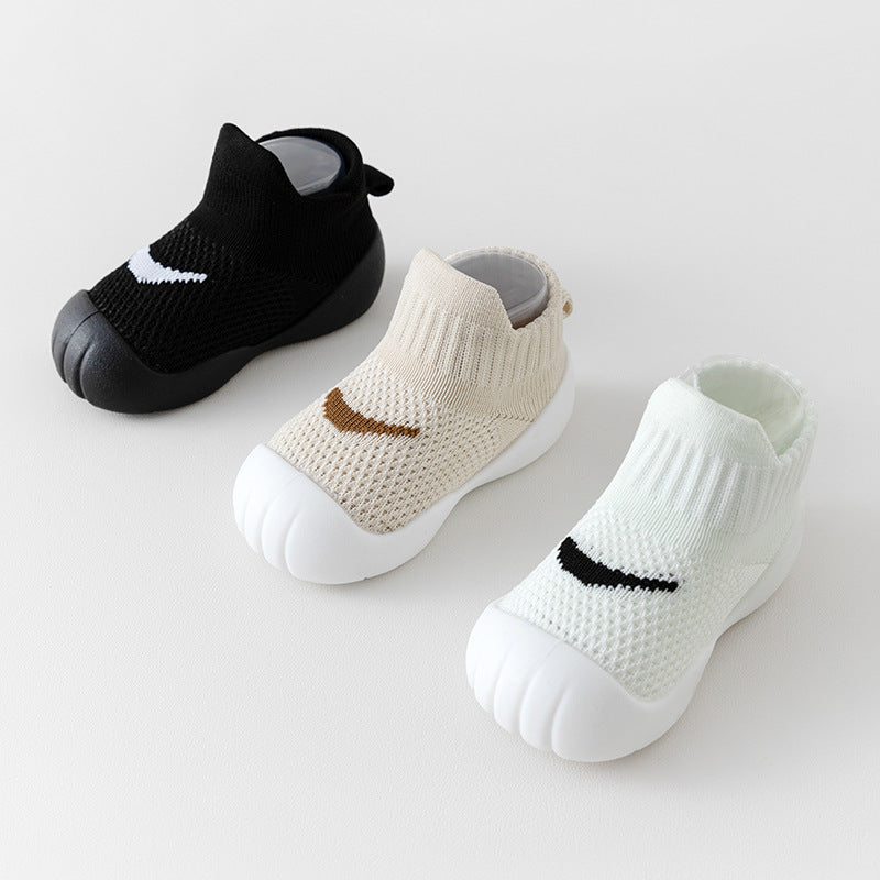First-walking Shoes for Baby Boys and Girls Breathable, With Soft Soles