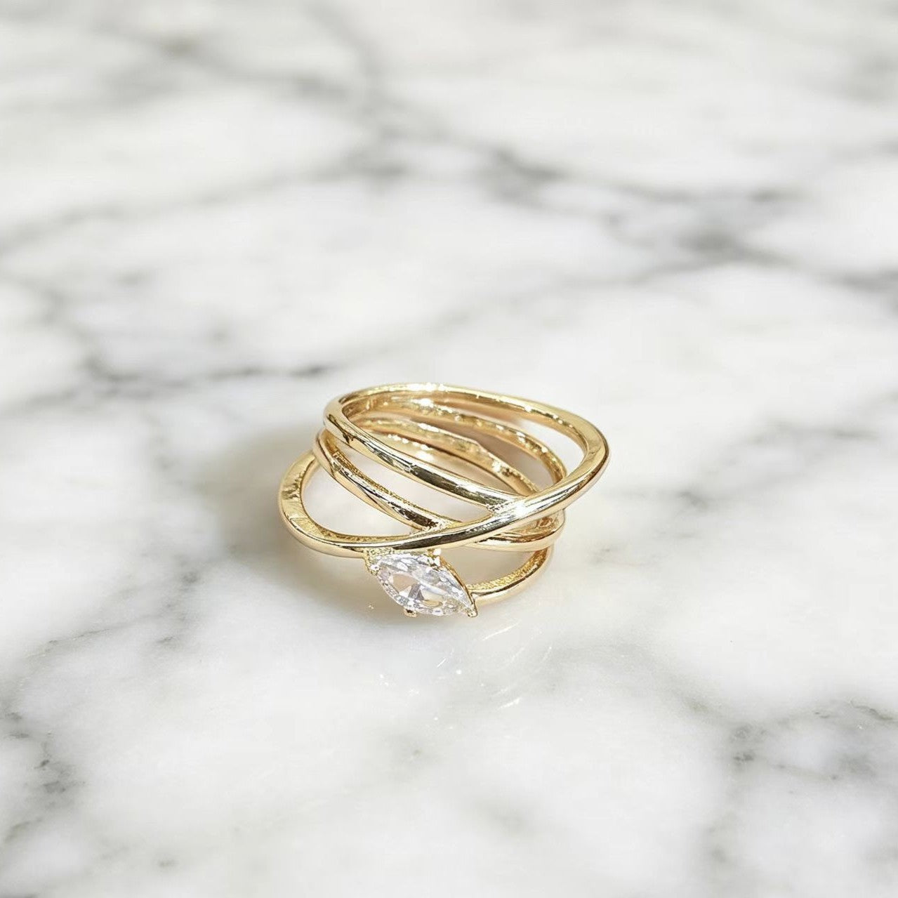 Women's Large Water-drop-shaped Sparkling Zircon Ring