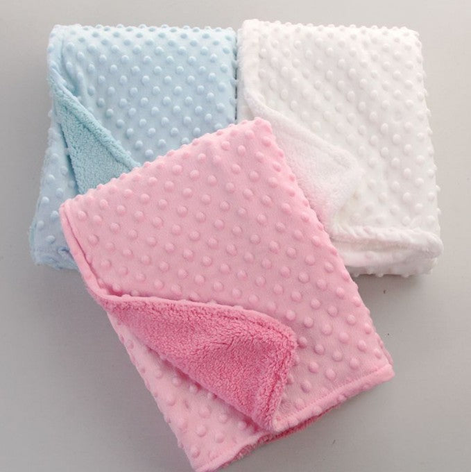 Soft Double-layered Thermal Blanket