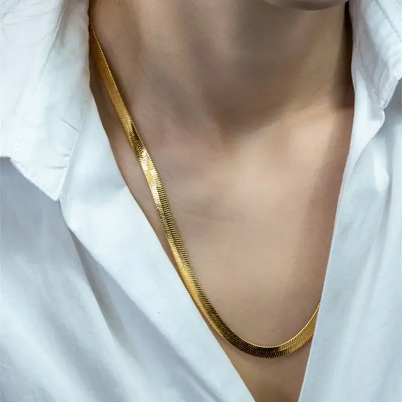 Flat chain Necklace for  Luxury
