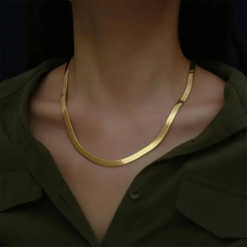 Flat chain Necklace for  Luxury