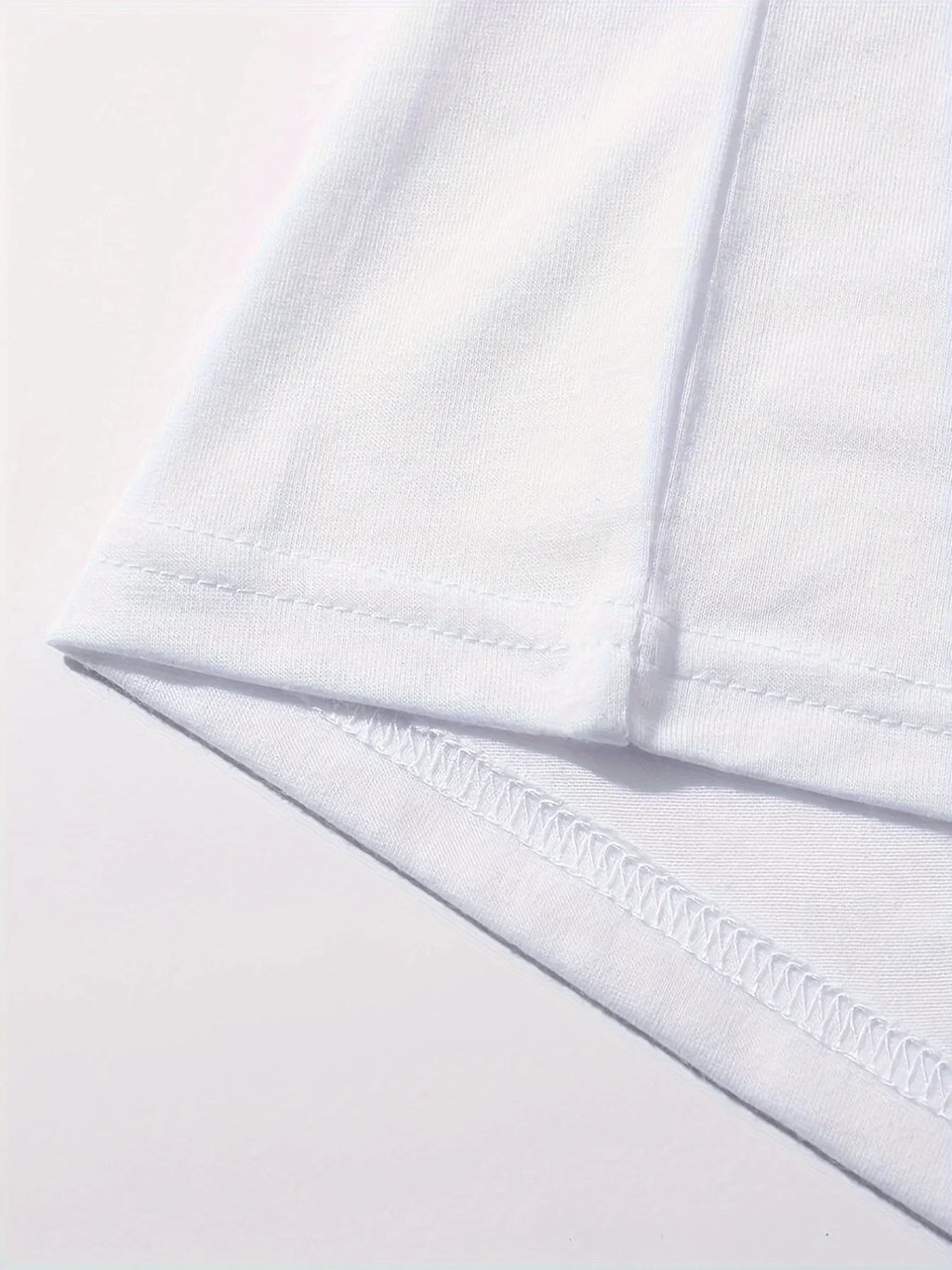 Women's 90s Paris Print T-shirt