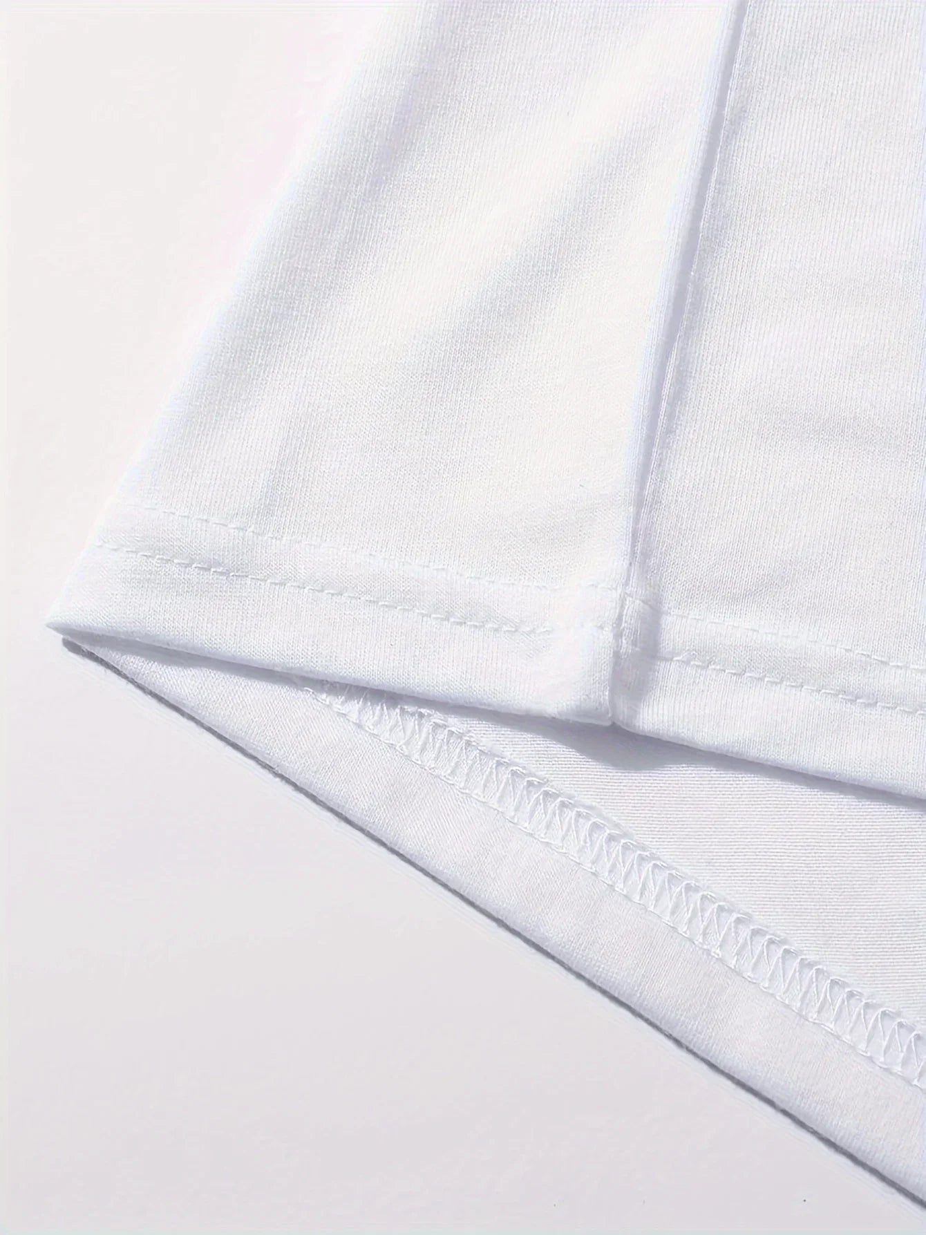 Women's 90s Paris Print T-shirt