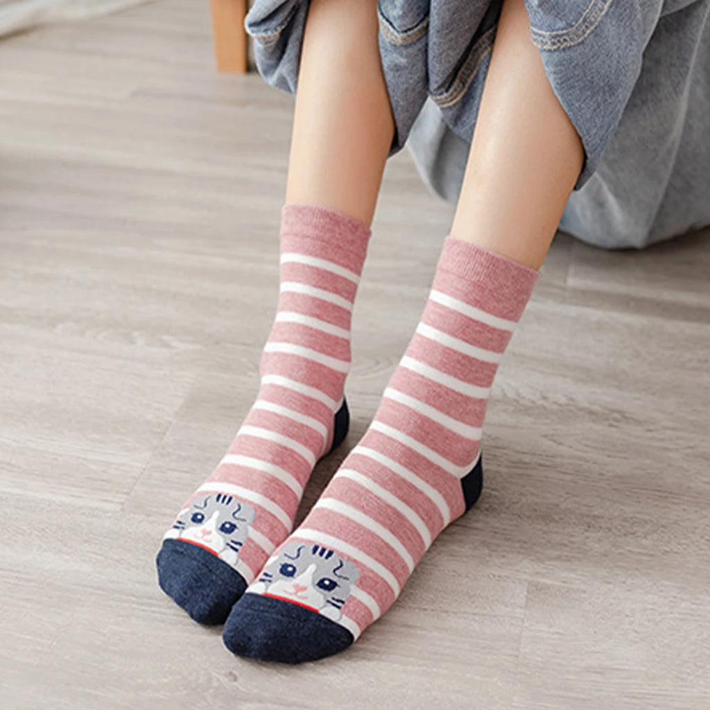 5 Pairs of Women's Crew Socks, Cat Patterns