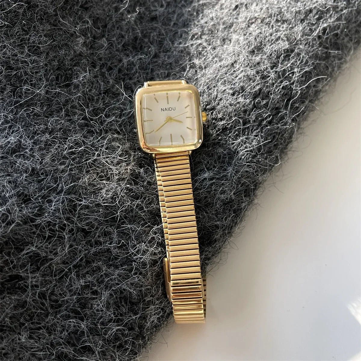 Ladies Watches Small Dial Adjustable Stainless Steel Strap Wristwatches