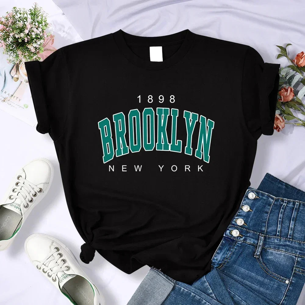 Vintage 1898 Brooklyn New York Womens T-Shirts Oversize