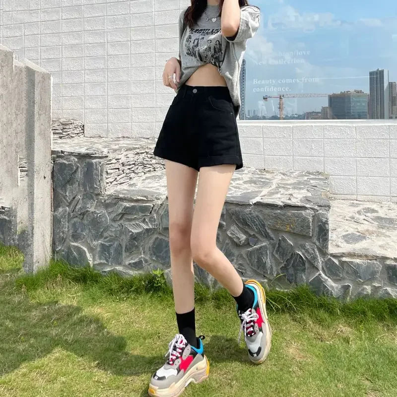 Women's Denim Shorts With Waist Pocket Design