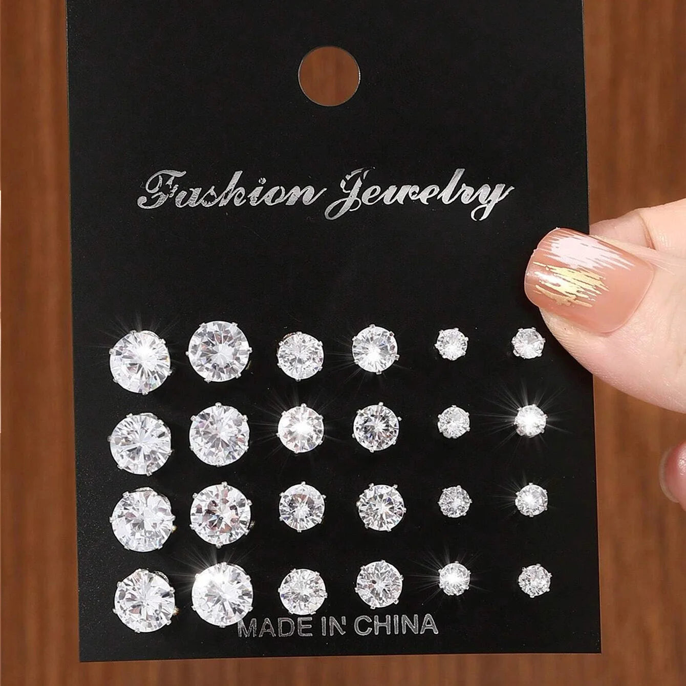 Women's 12 Pairs Of Decorative Earrings