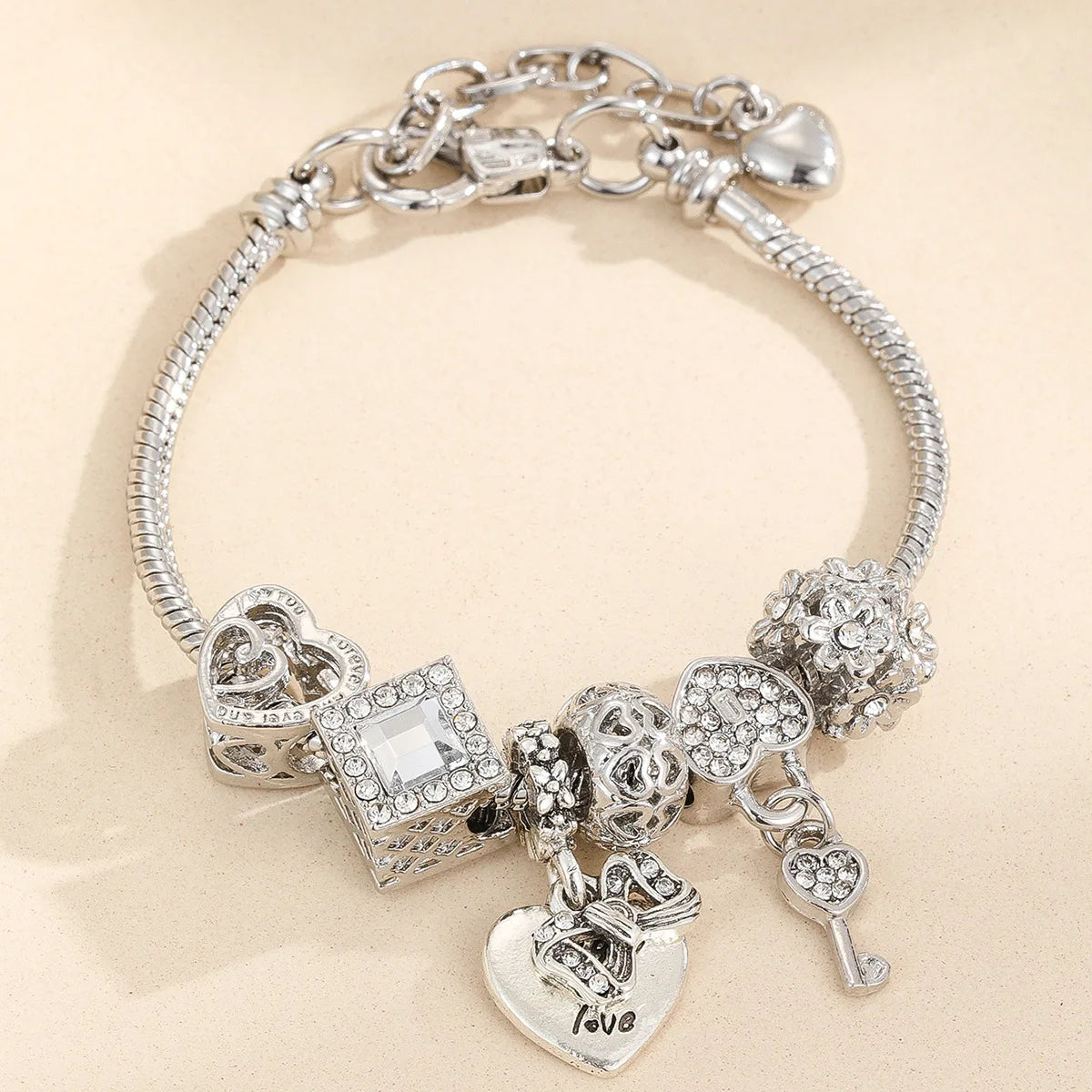 Women's Beaded Braclet Heart Shaped