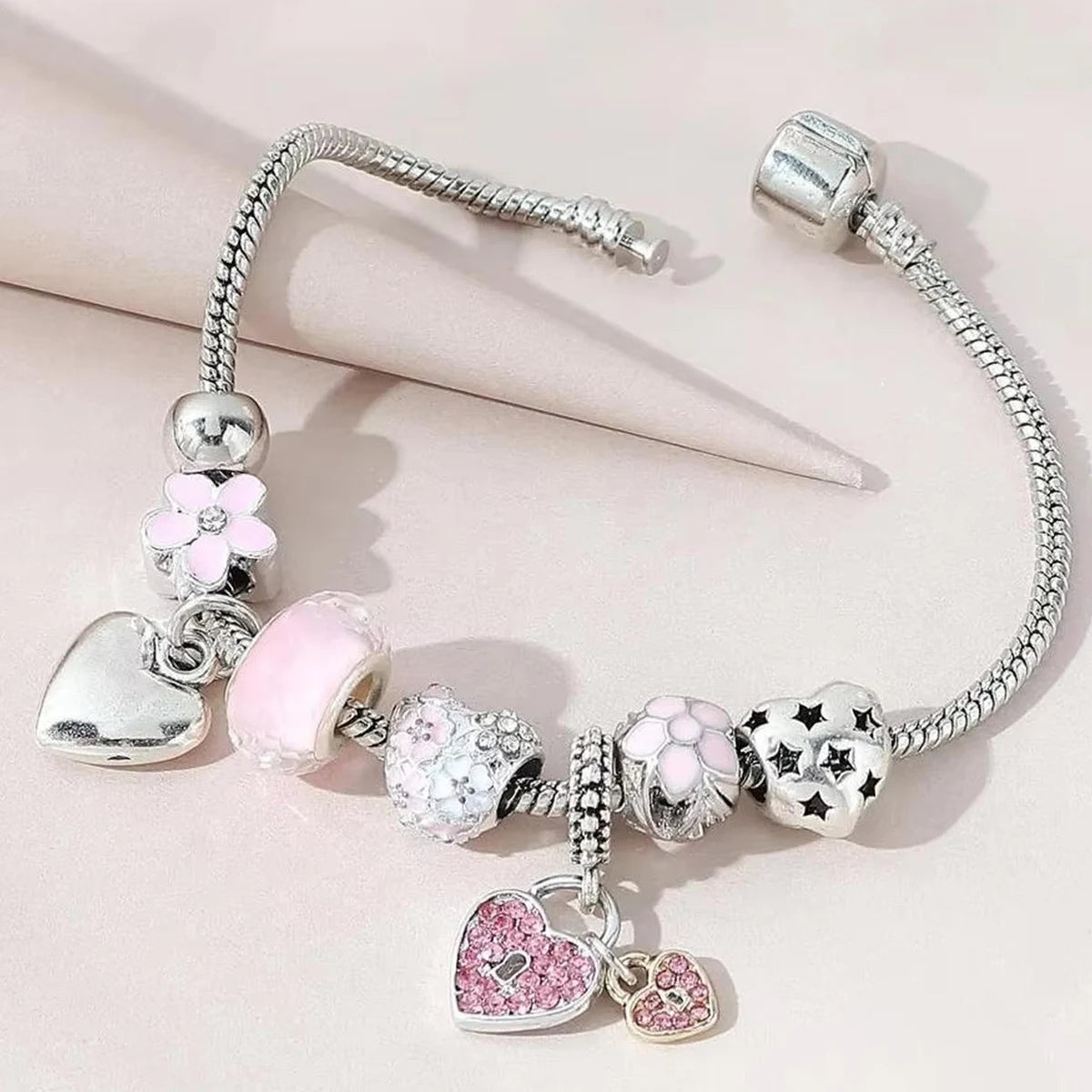 Women's Beaded Braclet Heart Shaped