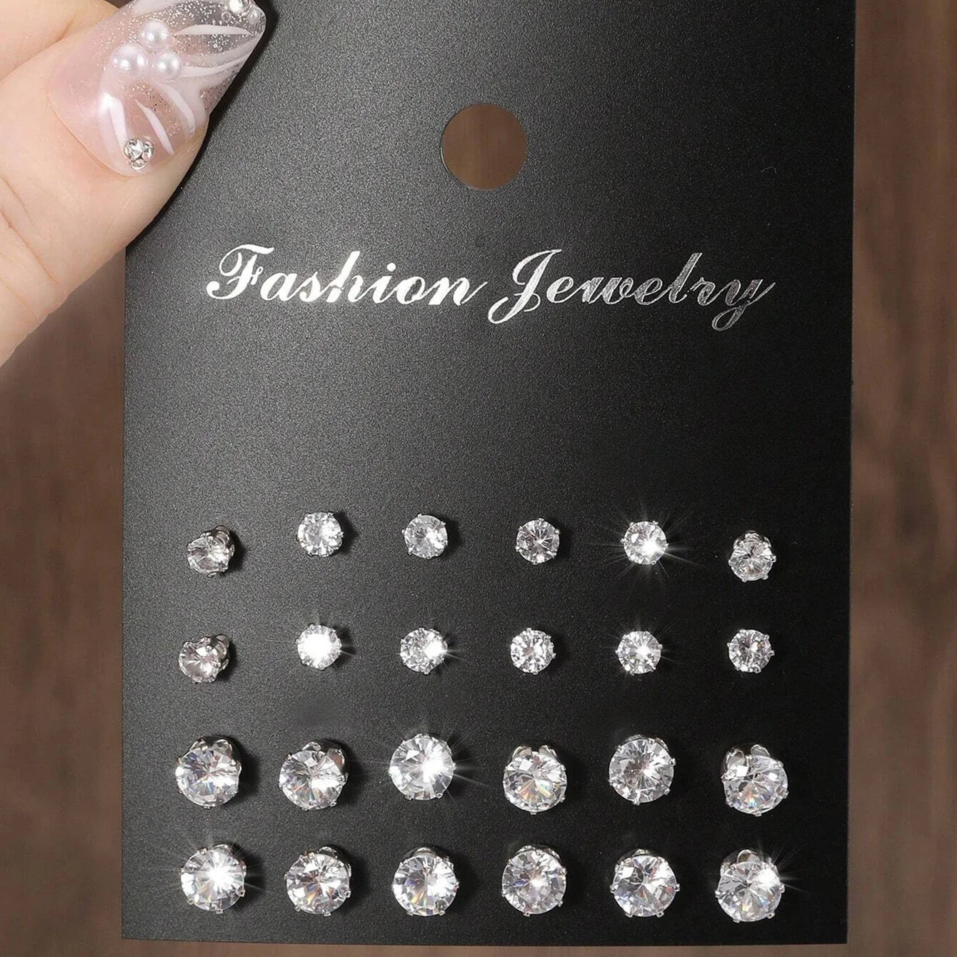Women's 12 Pairs Of Decorative Earrings