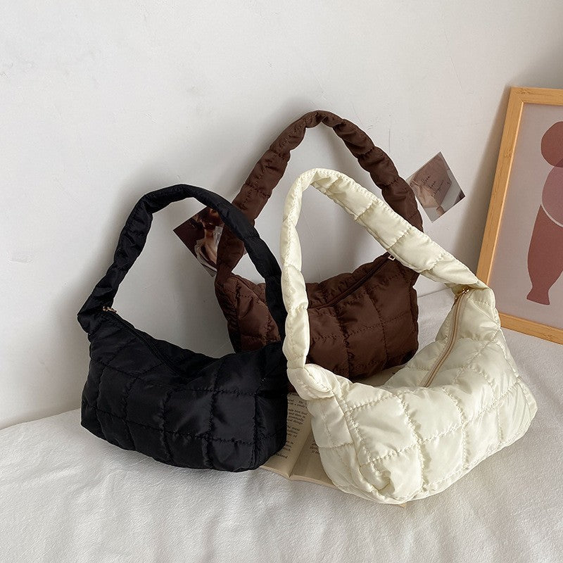Fashionable Shoulder Bag Trendy Pleated Cloud-Shaped Handbag for Women