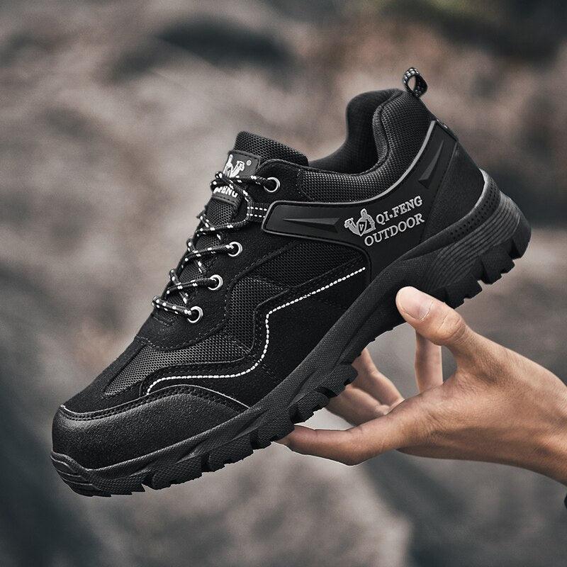 Men's Outdoor Casual Hiking High-Quality Sneakers Mountain Climbing Work Footwear Hiking Shoes Low Cut Boots Leather Walking Shoes For Outdoor Training Casual Work